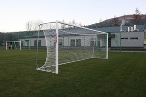 Futbalová bránka 7,32x2,44 m, s oválnym hliníkovým profilom, prenosná 1ks