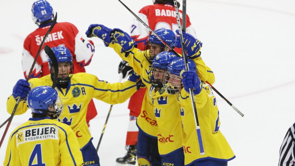 Radosť hokejistov Švédska na Hlinka Gretzky Cupe 2022. 