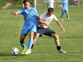 Slušný futbal a opekačka. Výčapania zobrali výberovcov za svojich