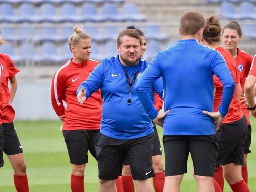 ŽENY A: Tréner Zsolt Pakusza sa vzdal funkcie trénera reprezentácie