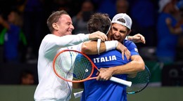 Radosť talianských tenistov po postupe do semifinále Davis Cupu