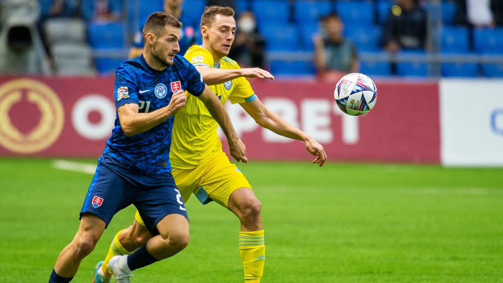 Matúš Bero v zápase Kazachstan - Slovensko v Lige národov.