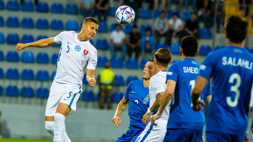Ľubomír Šatka v zápase Azerbajdžan - Slovensko v Lige národov.