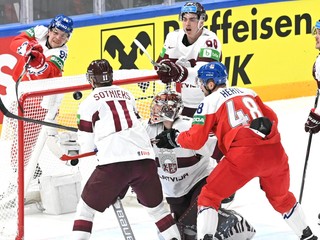 VIDEO: Pozrite si zostrih zápasu Česko - Lotyšsko na MS v hokeji 2022