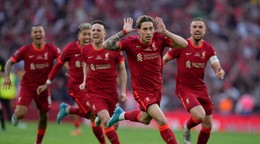 Futbalisti Liverpool FC sa tešia po triumfe v FA Cupe.
