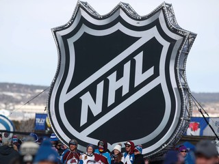 Miernejšie pravidlá: NHL zrejme prestane testovať bezpríznakových hráčov