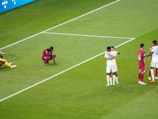 Momentka zo zápasu Katar - Senegal na MS vo futbale 2022.