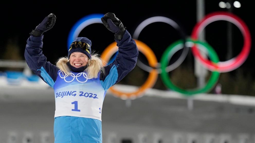 Švédska bežkyňa na lyžiach Jonna Sundlingová triumfovala na ZOH 2022. 