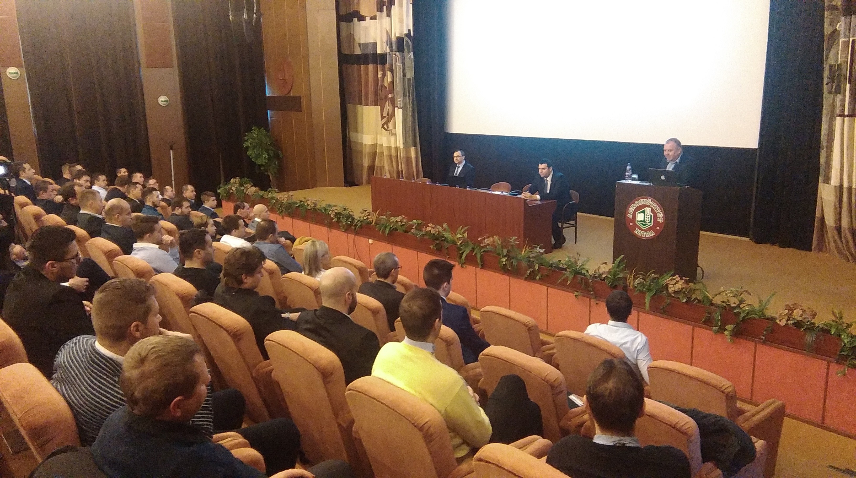 Seminár rozhodcov ZsFZ 25.-26.2.2017 NITRA