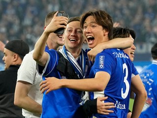 Mönchengladbach získal Japonca z Manchestru City, bol aj pri postupe Schalke