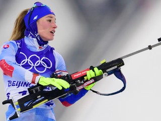 ONLINE prenos: Stíhačka žien na ZOH 2022 v Pekingu (Ivona Fialková, Paulína Fialková). 