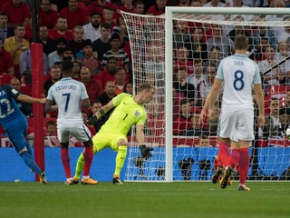 Slovensko A: Lobotkov historický moment vo Wembley na remízu nestačil