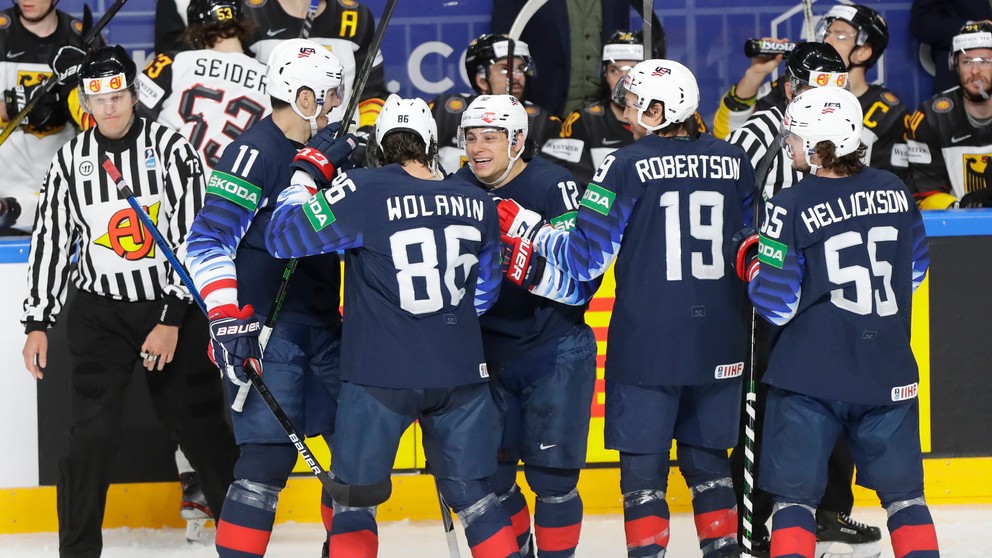 Radosť Američanov v zápase o 3. miesto USA - Nemecko na MS v hokeji 2021.