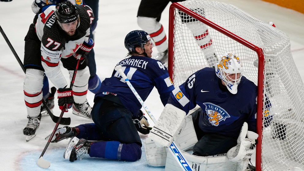 Jussi Olkinuora vo finále MS v hokeji 2022.