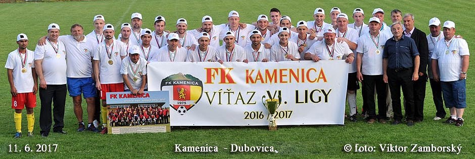 STRIEKALO ŠAMPANSKÉ