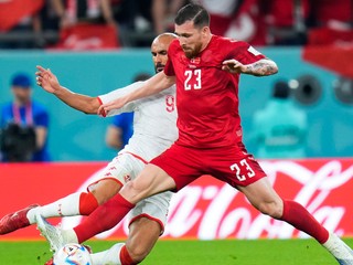 Momentka zo zápasu Dánsko - Tunisko na MS vo futbale 2022.