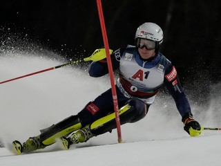 Nočný slalom svedčí Jakobsenovi, Švéd si vypracoval veľký náskok