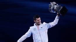 Novak Djokovič po triumfe na Australian Open 2023.