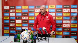 Tréner AS Trenčín Marián Zimen.