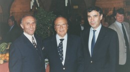 Zľava Štefan Daňo, prezident MKK a zároveň šéf organizačného tímu MS v polmaratóne 1997, prezident IAAF primo Nebiolo a gen.sekretár IAAF István Gyulai.