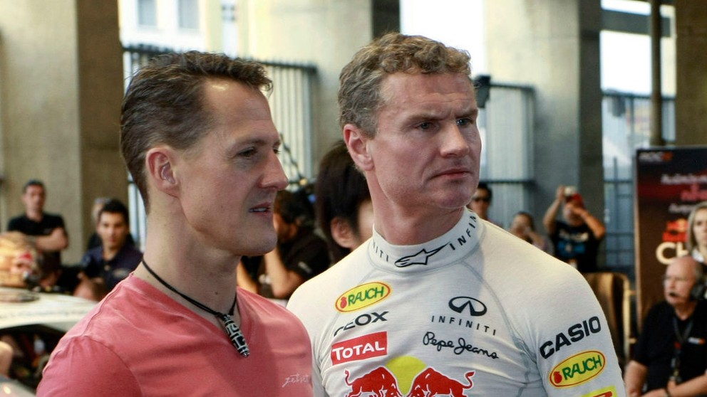 Michael Schumacher a David Coulthard.