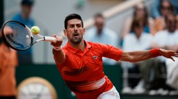 Djokovič suverénne postúpil do osemfinále Roland Garros