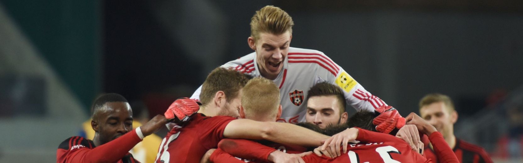 DO SEMIFINÁLE SLOVNAFT CUPU POSTÚPILI RUŽOMBEROK A SPARTAK TRNAVA