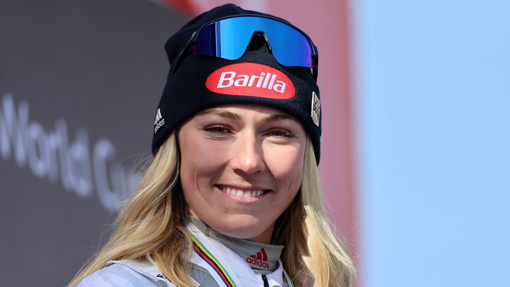 Shiffrin helped refugees from Ukraine.  She sent a lot of pasta to Košice