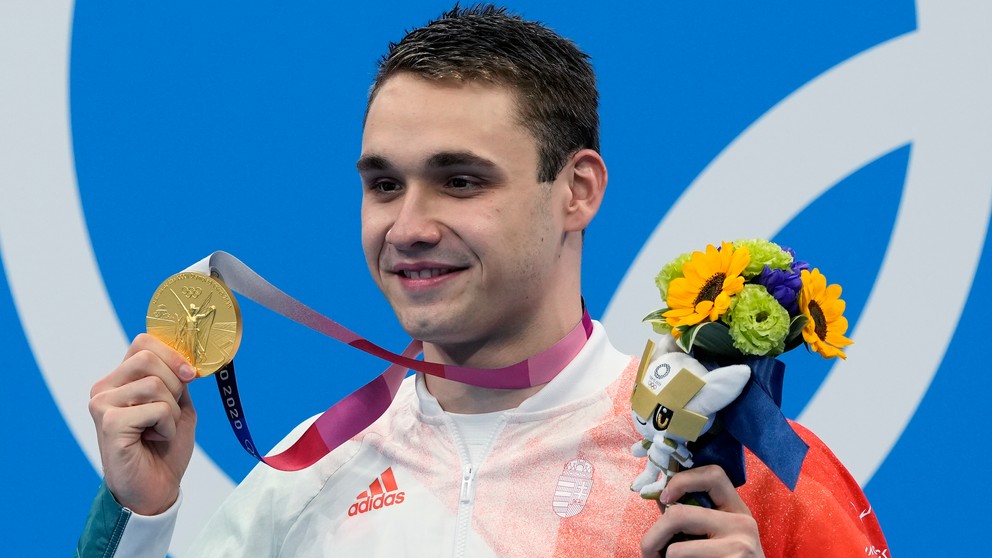 Kristóf Milák so zlatou medailou.