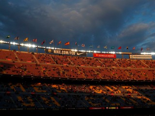 FC Barcelona očakáva stovky miliónov, ponúka aj podiel na budúcich ziskoch