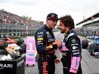 Veľké prekvapenia v kvalifikácii. Alonso vyštartuje z prvého radu, Pérez sklamal