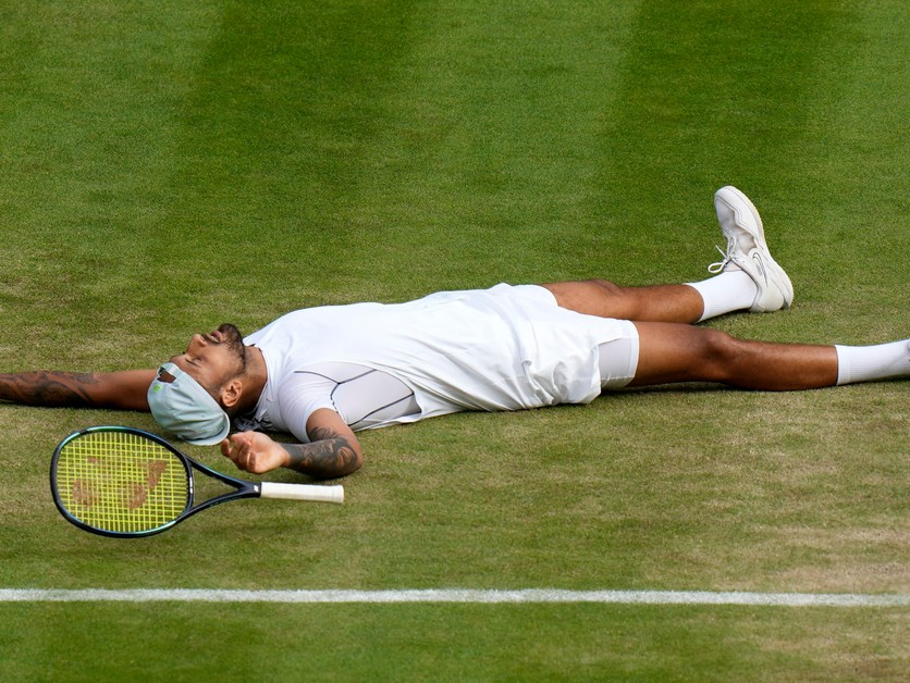 Nick Kyrgios po výhre vo štvrťfinále Wimbledonu 2022.