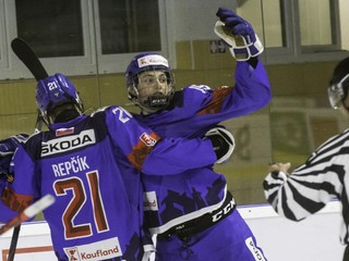 Peter Repčík (vľavo) a Dalibor Dvorský na turnaji Hlinka Gretzky Cup 2021.