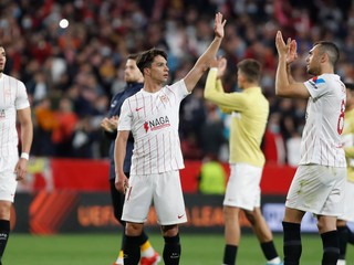 Sevilla strelila dva góly v nadstavenom čase a dostala sa pred Barcelonu