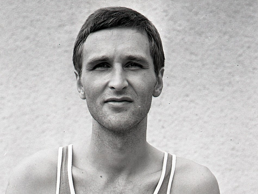 Mohol byť prvým Čechom v NBA. Zomrel legendárny basketbalista
