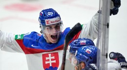 Juraj Slafkovský na MS v hokeji 2022.