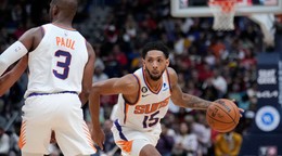 Basketbalisti Phoenix Suns.