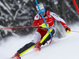 Rakúsky lyžiar Manuel Feller.