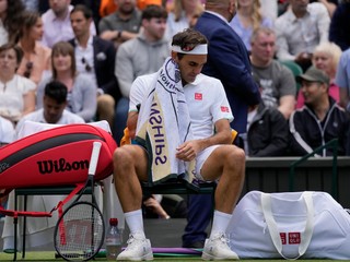 Federer ide na ďalšiu operáciu. Vráti sa ešte? Chcem iskru nádeje, vraví