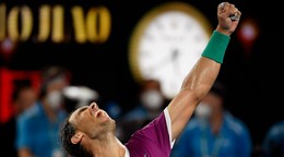 Prvým finalistom mužskej dvojhry je Nadal, siaha na 21. grandslamový titul