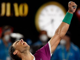 Prvým finalistom mužskej dvojhry je Nadal, siaha na 21. grandslamový titul