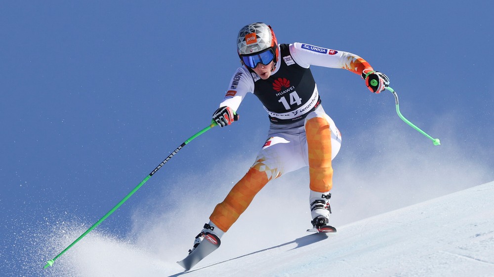 Petra Vlhová went to the 1st downhill training in Courchevel 2022 today (results)