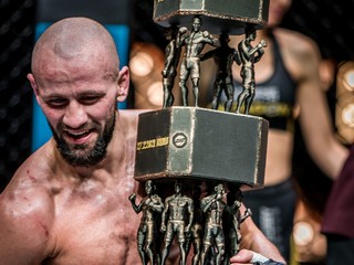 Slovenský bojovník Milan Paleš je víťazom turnaja Oktagon Undergound.