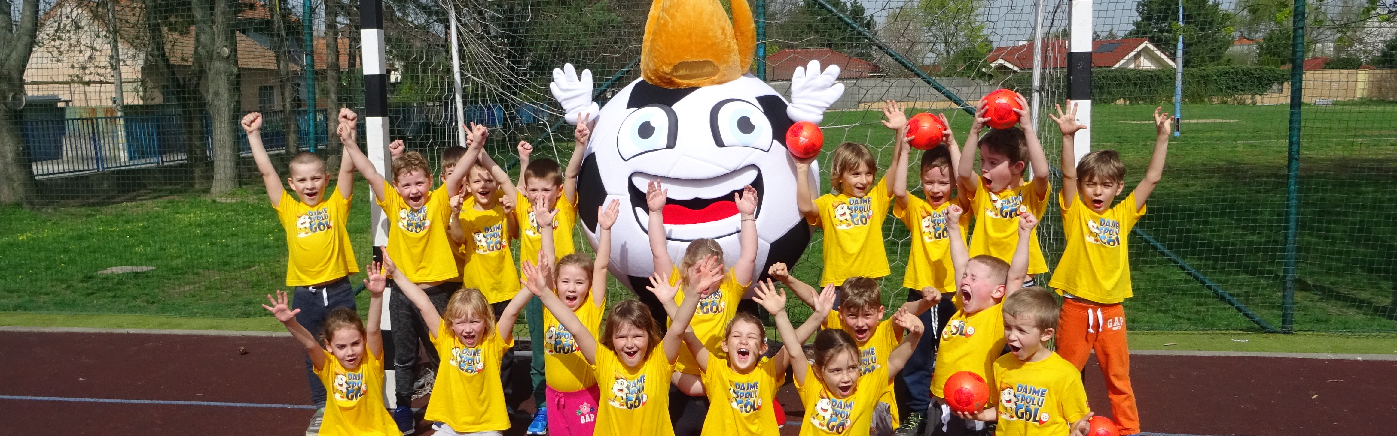 GRASSROOTS: GÓLIK NA NÁVŠTEVE V MŠ V RUSOVCIACH