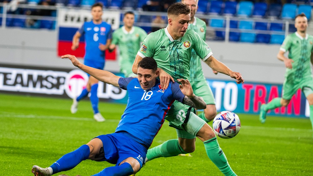 Slovenskí futbalisti nezdolali ani Bielorusko, strelili len jediný gól