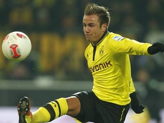Hviezda Nemecka a Dortmundu sa vracia, Mario Götze sa upísal Frankfurtu