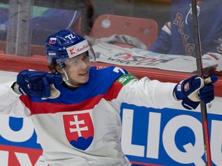 Andrej Kollár sa teší po strelenom góle v zápase Slovensko - Kazachstan na MS v hokeji 2022.