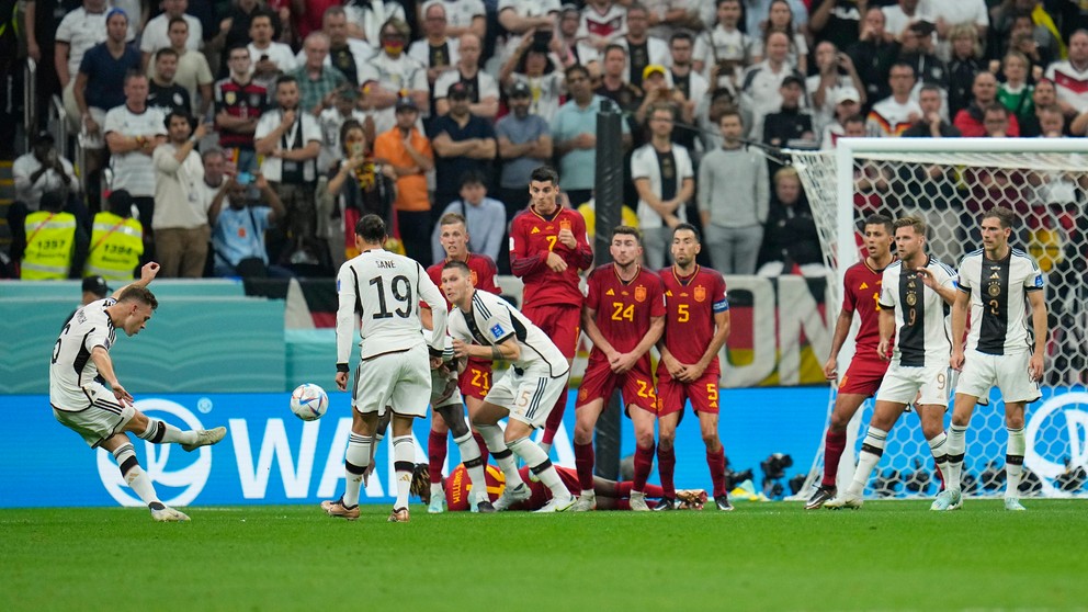 Momentka zo zápasu Španielsko - Nemecko na MS vo futbale 2022.