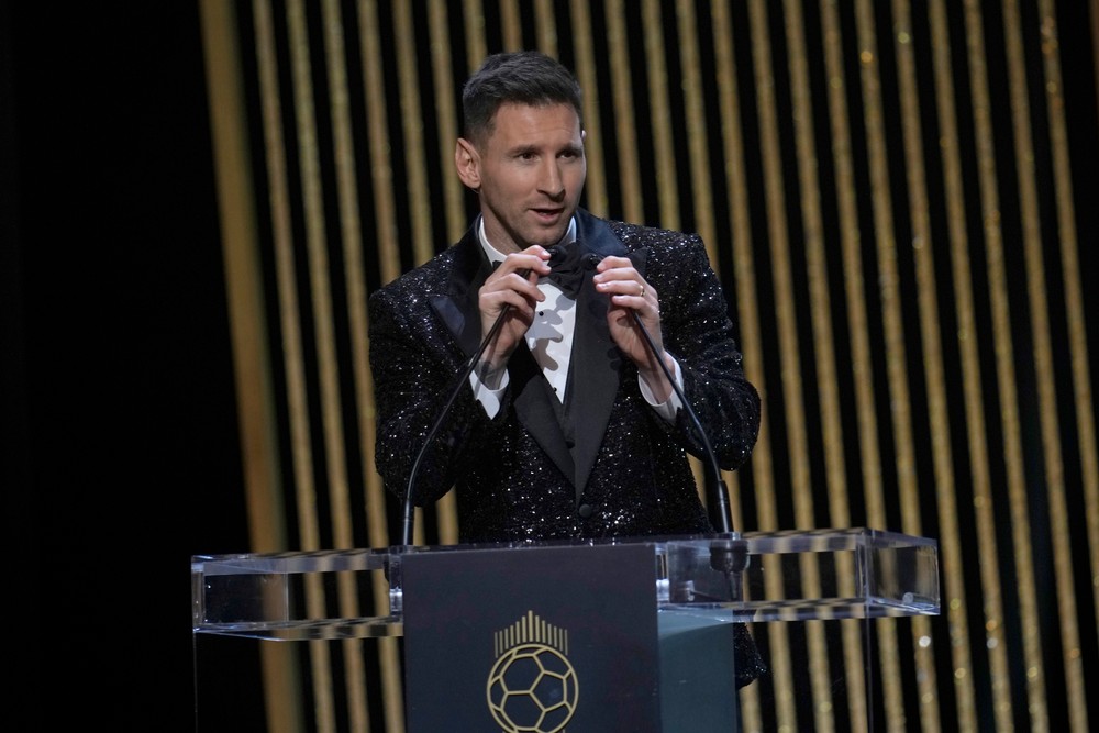 Messi chytal mikrofón a vravel Poliakovi: Mali dať cenu tebe