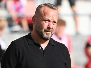 Tréner Albert Rusnák st. počas ME vo futbale do 19 rokov 2022.